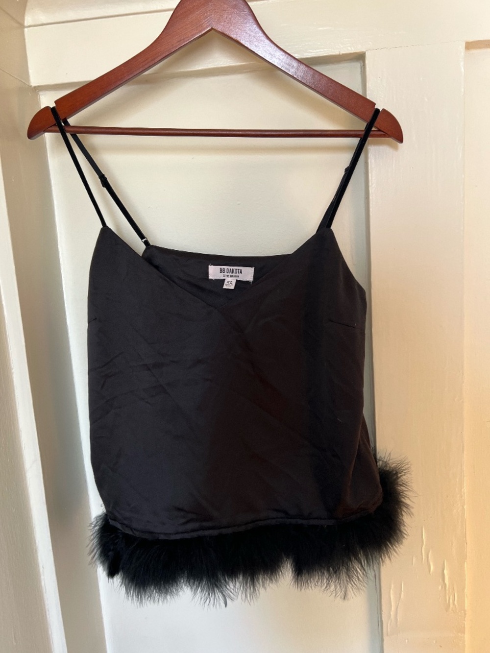 BB Dakota Black Satin Camisole Feather Hem Top XS Steve Madden